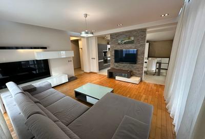 Apartament cu 2 camere semidecomandat, mobilat în Apusului