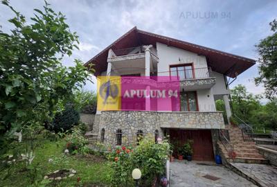 Vilă de vânzare în Cornu - 1