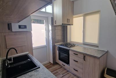 Casa de vanzare, 5 camere, zona Vatra Luminoasa - 3