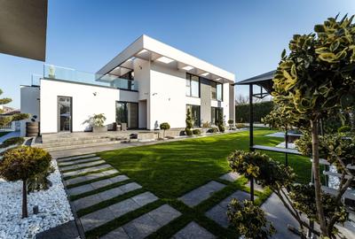 Casă individuală cu 6 camere în Aradul Nou