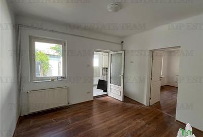 Casa cu potential investitional, de vanzare in zona Tei - 1