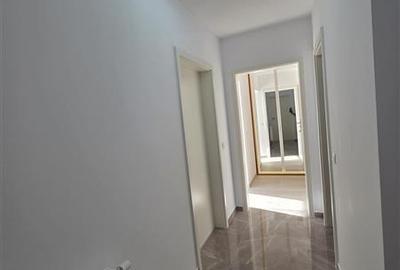 Apartament 3 camere, zona Tractorul - 7