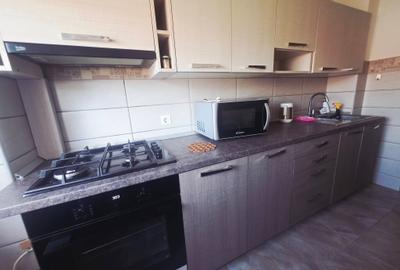 Inchiriez 2 camere decomandat str Toamnei cu parcare proprie - 10