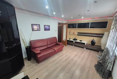Închiriez apartament 2 camere Micro 4 - 9