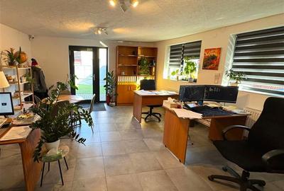 Casa pretabila si birouri/cabinet/servicii, pozitie remarcabila,Semicentral, Tar - 1