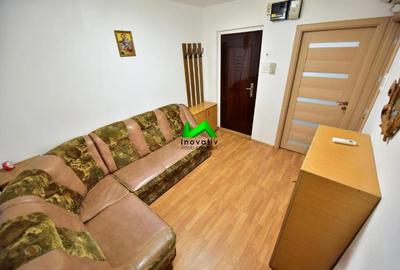 Apartament de inchiriat 3 camere Vasile Aaron - 1