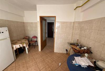 Apartament cu 2 camere decomandat, mobilat în Nord-Est