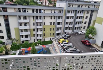 Apartament doua camere Pacurari - 500 euro - 1