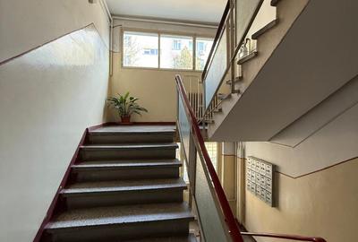 3 camere renovat – Piața Reșița - Aleea Reșița – Parter cu balcon - 18