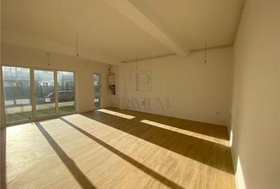 Apartament cu 3 camere decomandat în Torontalului