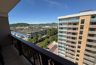 Apartament cu 2 camere decomandat, mobilat în Sud