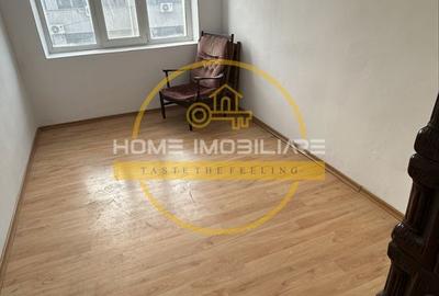 Apartament cu 3 camere decomandat în Păcurari