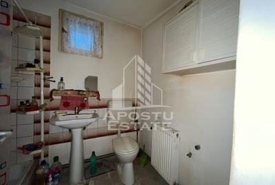 Casa individuala , cu garaj si teren de 856 mp in Ghisoda - 9