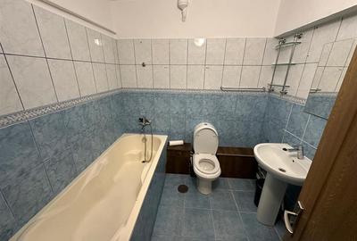 Decomandat, 2 cam, etaj 4/4, zona Hala Centrală - 4