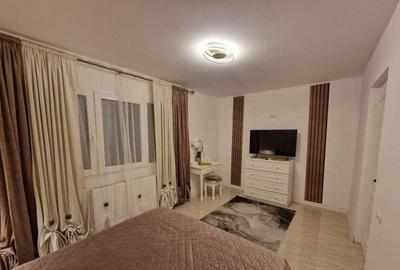 Apartament cu 2 camere semidecomandat, mobilat în Tătărași