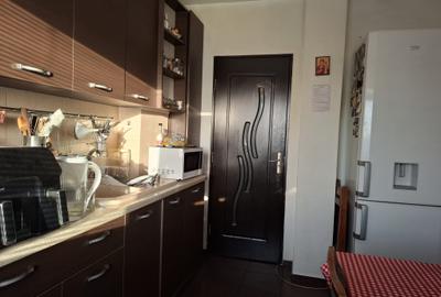 Apartament 3 camere | Metrou Piata Muncii - 8 minute | Bloc anvelopat