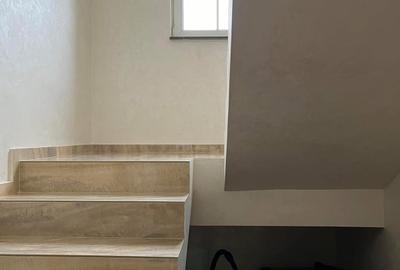 Casă cu 7 camere, D+P+E, garaj, Episcopia Bihor, Oradea. - 10