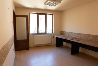 Cladire de inchiriat in Oradea, 382 mp cu 3 nivele, multifunctionala - 10