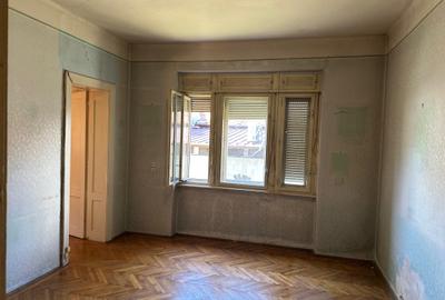 Apartament la casa 4 camere - 427 mp teren - zona str. Octavian Goga - 4