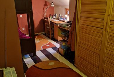 De Vanzare Apartament 3 camere Decomandat -bloc tip vila Obcini - 4