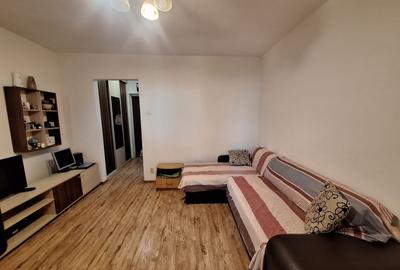 Apartament cu 2 camere semidecomandat, mobilat în Drumul Taberei