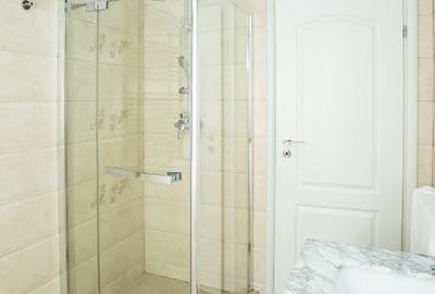 Apartament  central   STAR  renovat complect  de 74 m - 10