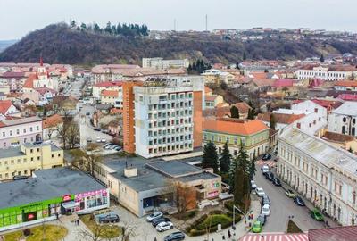 De vanzare Hotel, nefunctional, 70 camere + teren 3590 mp, Dej - 2