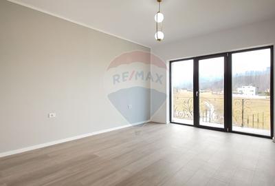 Casă modernă Bunloc, vedere Bucegi, 186 mp, comision 0 - 25