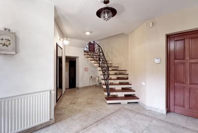 Proprietate cu suprafata generoasa | Zona AFI - 9