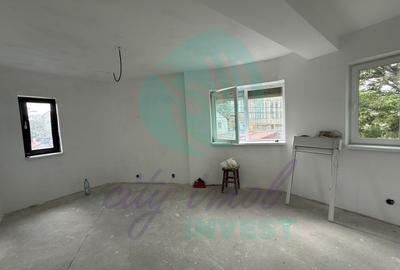 Casa receptionata in 2025 singura in curte - 8