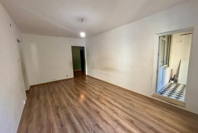 Vanzare apartament 4 camere Piata Delfinului - 2