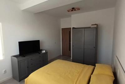 Apartament cu 2 camere decomandat în Drumul Taberei
