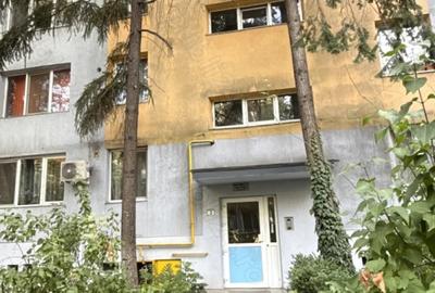 Apartament cu 3 camere decomandat, mobilat în Drumul Taberei