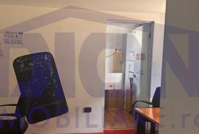 Casă individuală cu 4 camere în Central