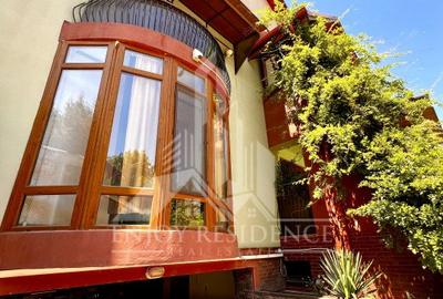 Vila impresionanta 605 mp, curte 2191 mp, dublu acces auto, garaj - 10