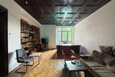 Eleganta, stil si mult potential intr-un apartament interbelic de 3 camere - 1