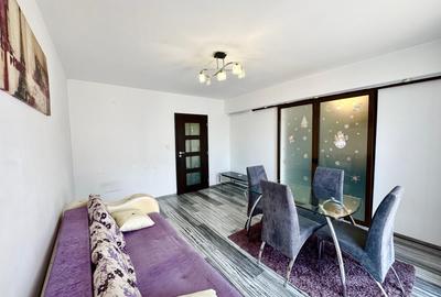 Apartament cu 2 camere decomandat, mobilat în Nicolina