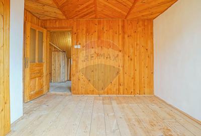 Casă + teren de vânzare – comision 0% - 15