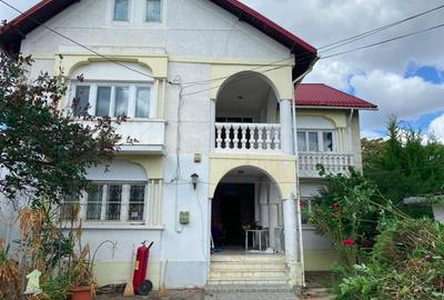 Vila de inchiriat in zona Bucurestii Noi - langa Parc Bazilescu - 1