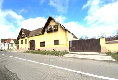 Casa de vanzare in marginimea Sibiului cu 4 camere, 230 mp utili - 1