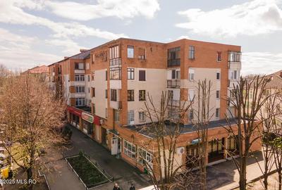 Mehala - Mircea cel Batran - Apartament 3 camere, Etaj 2, 2 balcoane - 1