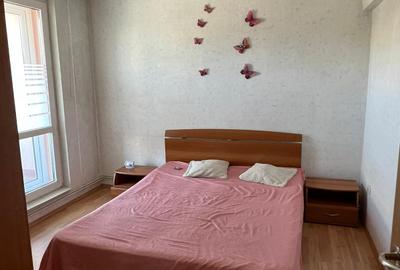 Apartament cu 2 camere, etajul 2/4, zona Piata Unirii