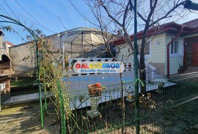 Casă cu 3 camere în Apărătorii Patriei