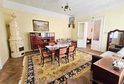 Apartament 6 Camere / Curte Privata | Centrul Istoric/ COMISION 0 - 7