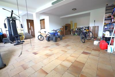 Casă de poveste pe 3 nivele cu 7 camere, 5 terase, locație și vibe de Toscana - 9