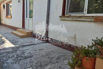 Casa batraneasca  cu teren de 435mp cu utilitati si deschidere 14 m- Coiciu - 9