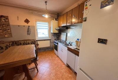 Inchiriez ap 2 camere Aradului 330 - 3