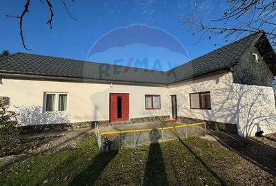 Casă individuală cu 3 camere în Cârligele