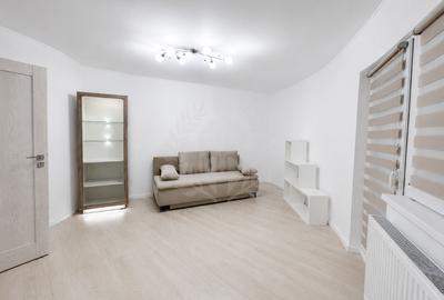 Apartament cu 2 camere decomandat în Republicii