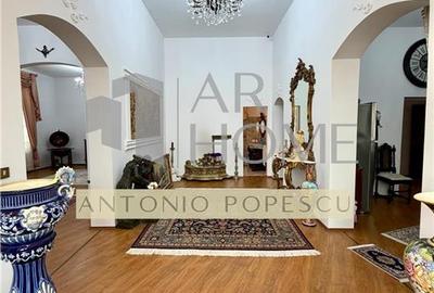 Casa 11 camere D+P,cu o arhitectura deosebita, ultracentral, Ploiesti. - 3